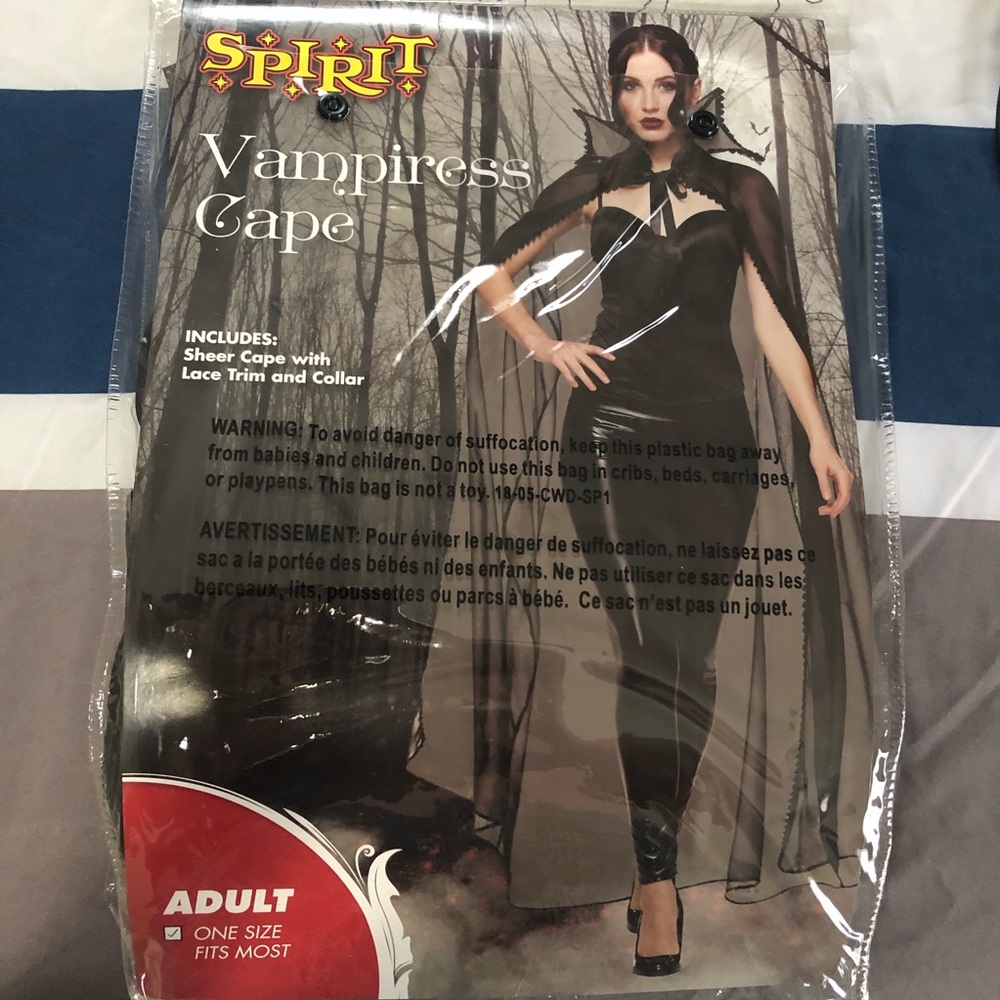 Vampiresa cape